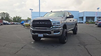 2022 RAM 2500 Big Horn Crew Cab 4x4 6'4" Box