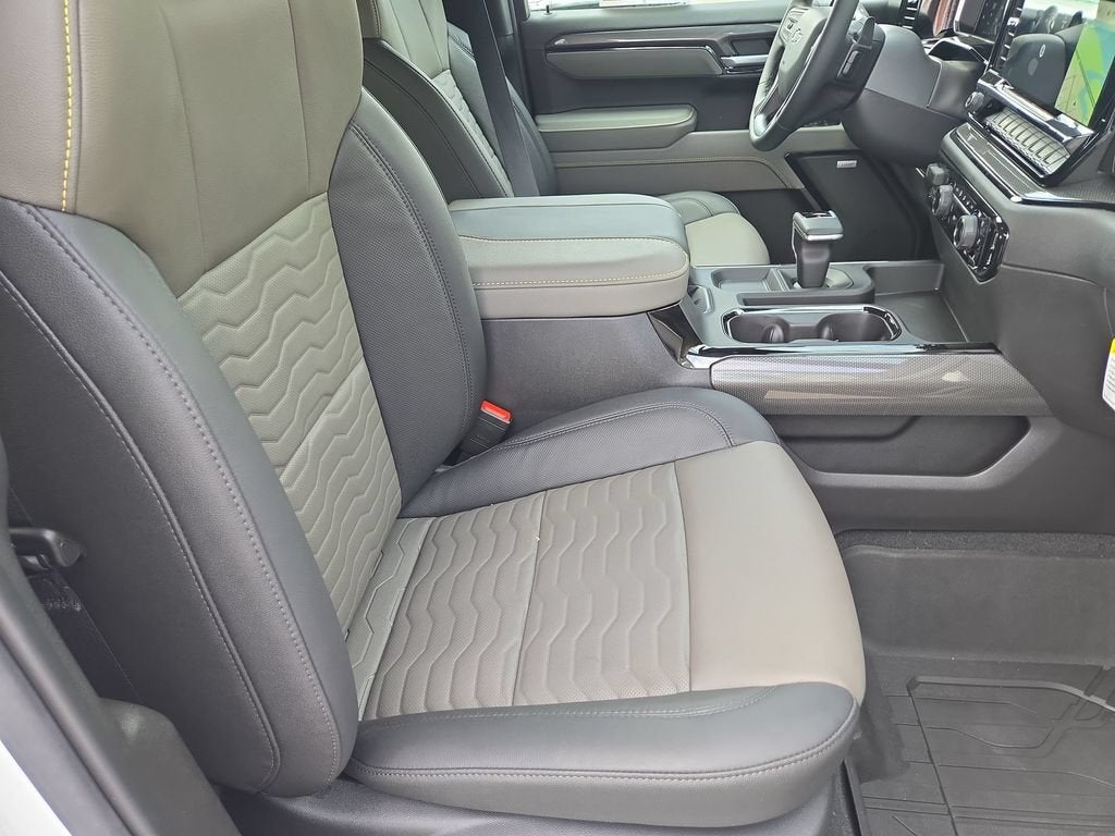 2026 Chevrolet Silverado 1500 ZR2 - Photo 20