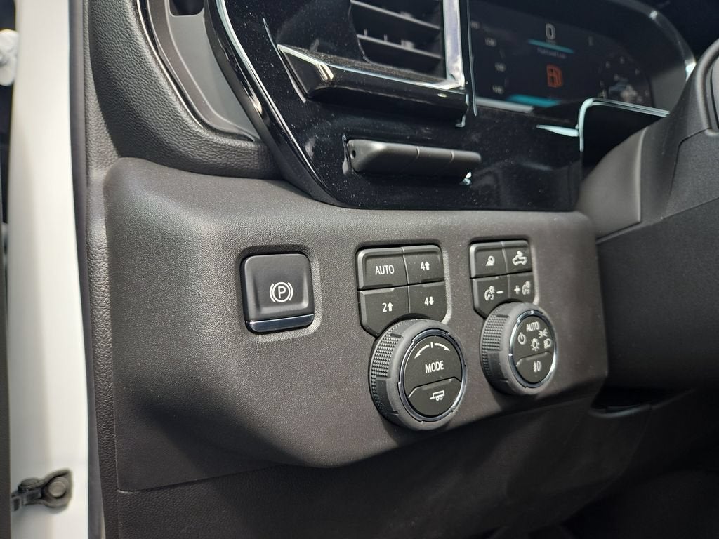 2026 Chevrolet Silverado 1500 ZR2 - Photo 9