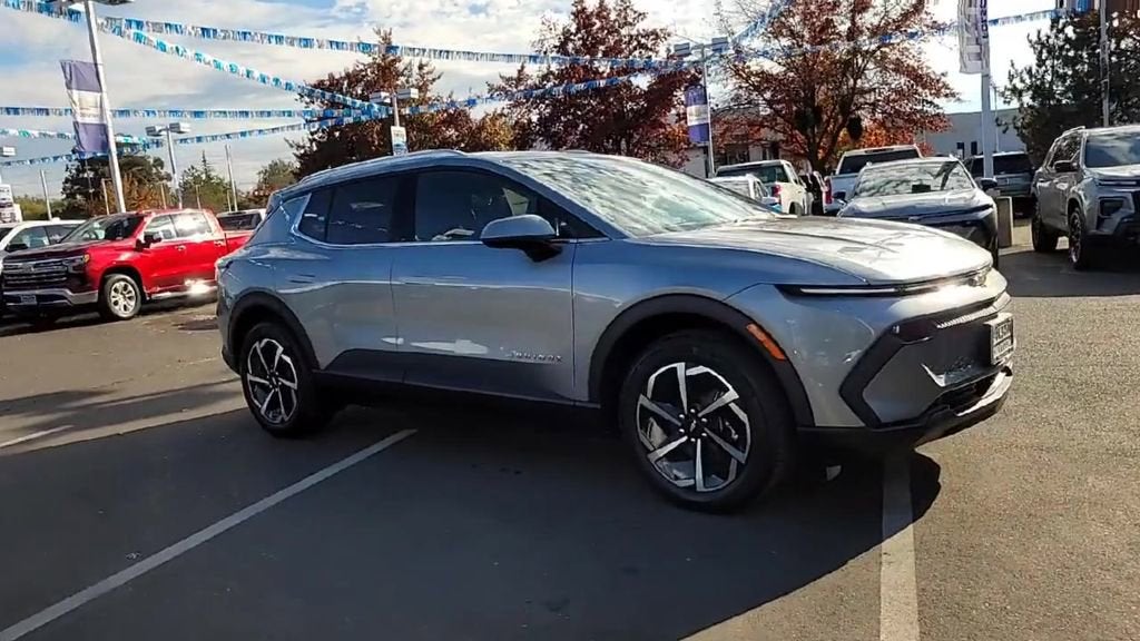 2026 Chevrolet Equinox EV LT