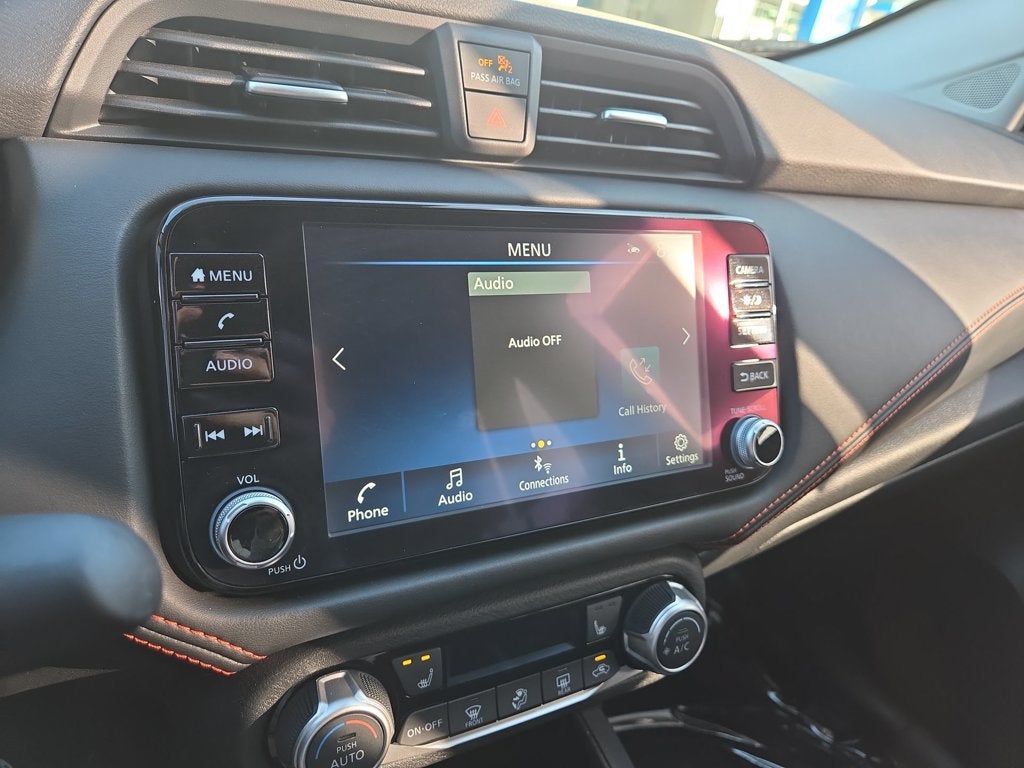 2025 Nissan Versa 1.6 SR