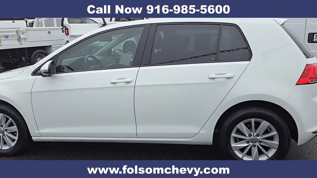 2017 Volkswagen Golf TSI S 4-Door