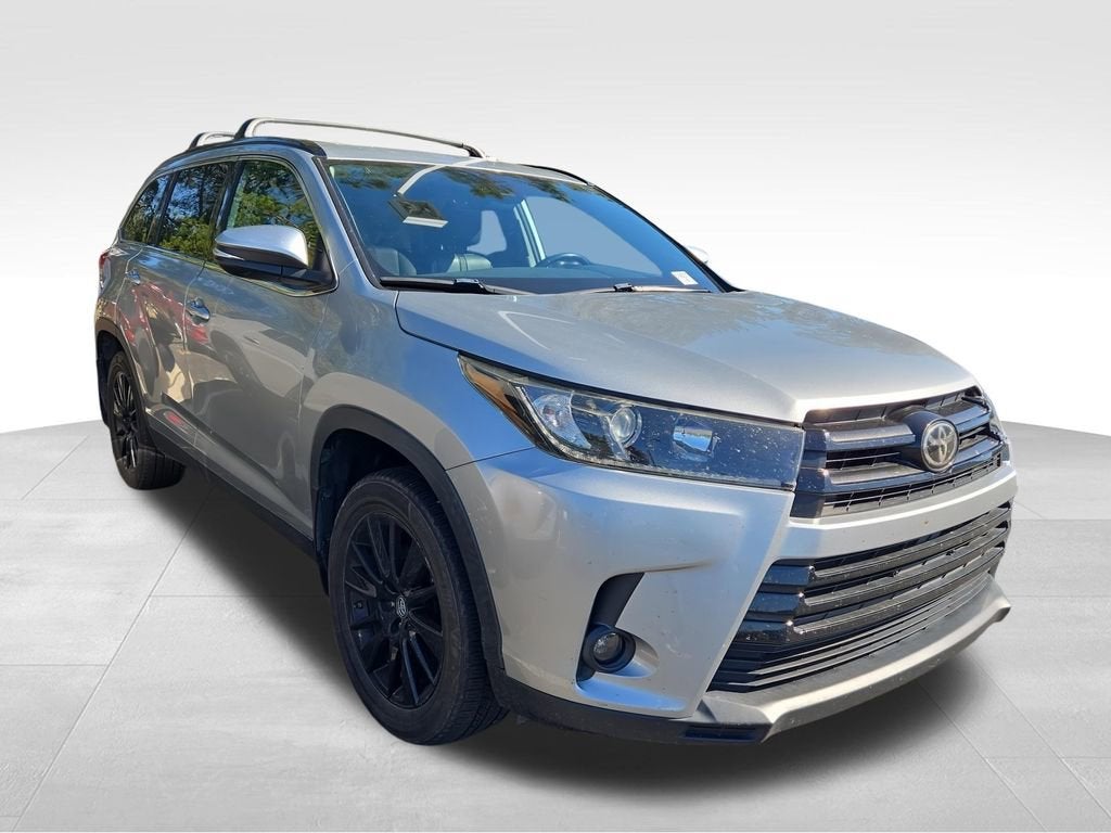 2019 Toyota Highlander SE