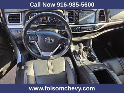 2019 Toyota Highlander SE