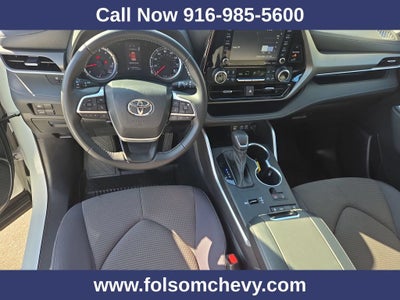 2022 Toyota Highlander LE