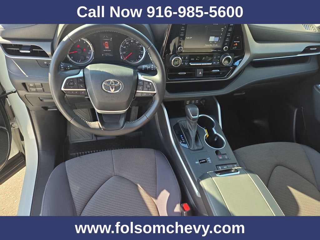 2022 Toyota Highlander LE