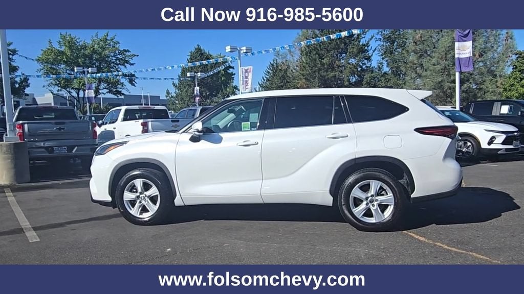 2022 Toyota Highlander LE