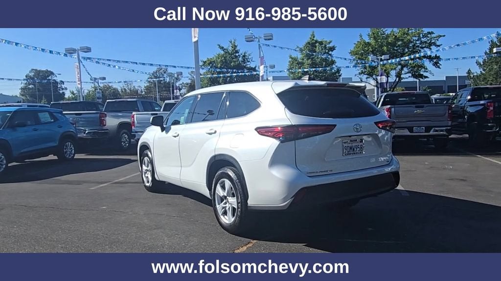 2022 Toyota Highlander LE