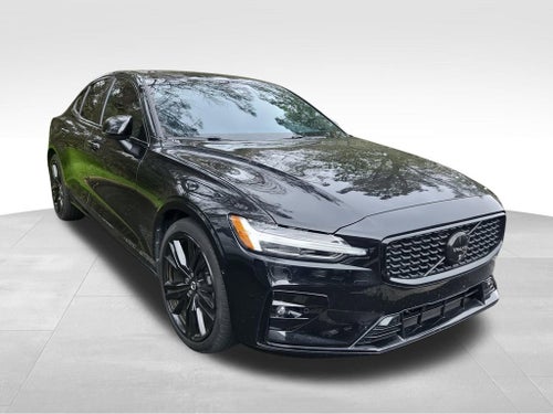 2024 Volvo S60 B5 Plus Black Edition