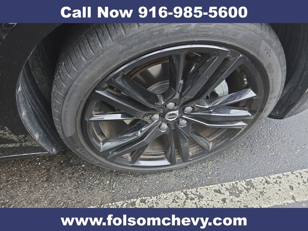 2024 Volvo S60 B5 Plus Black Edition