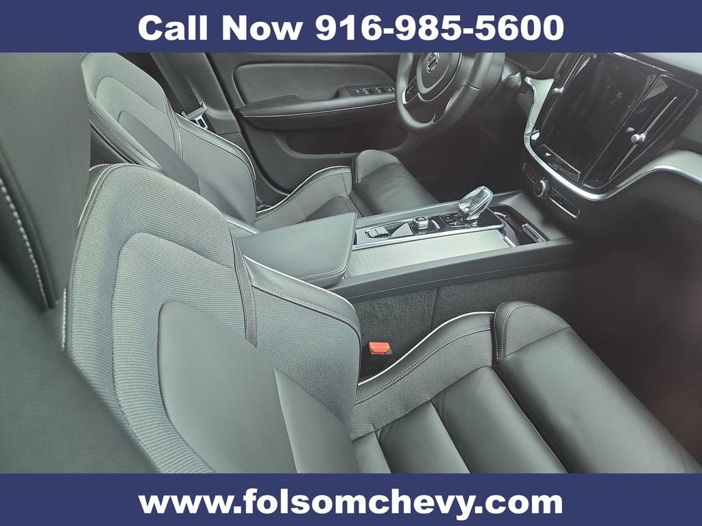 2024 Volvo S60 B5 Plus Black Edition