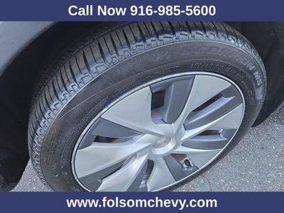 2024 Tesla Model Y Long Range Dual Motor All-Wheel Drive