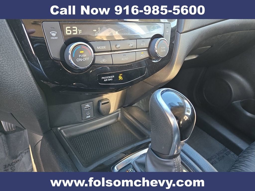 2017 Nissan Rogue SV