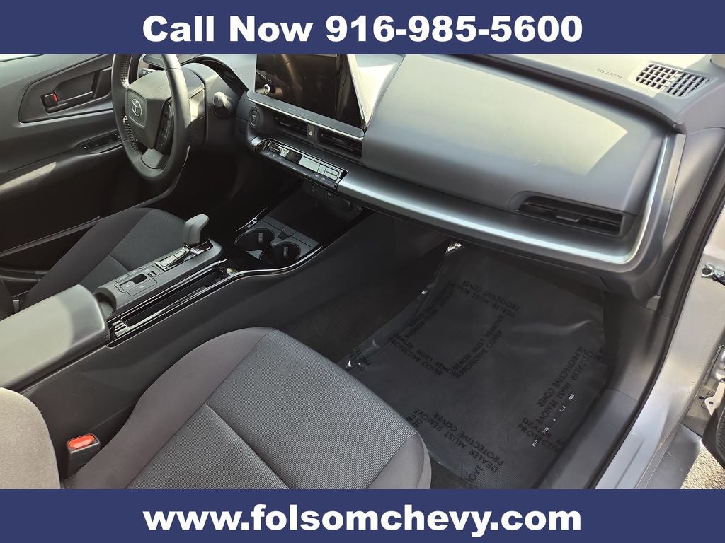 2025 Toyota Prius LE