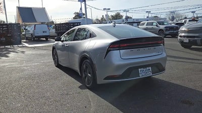 2025 Toyota Prius LE