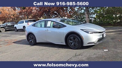 2025 Toyota Prius LE