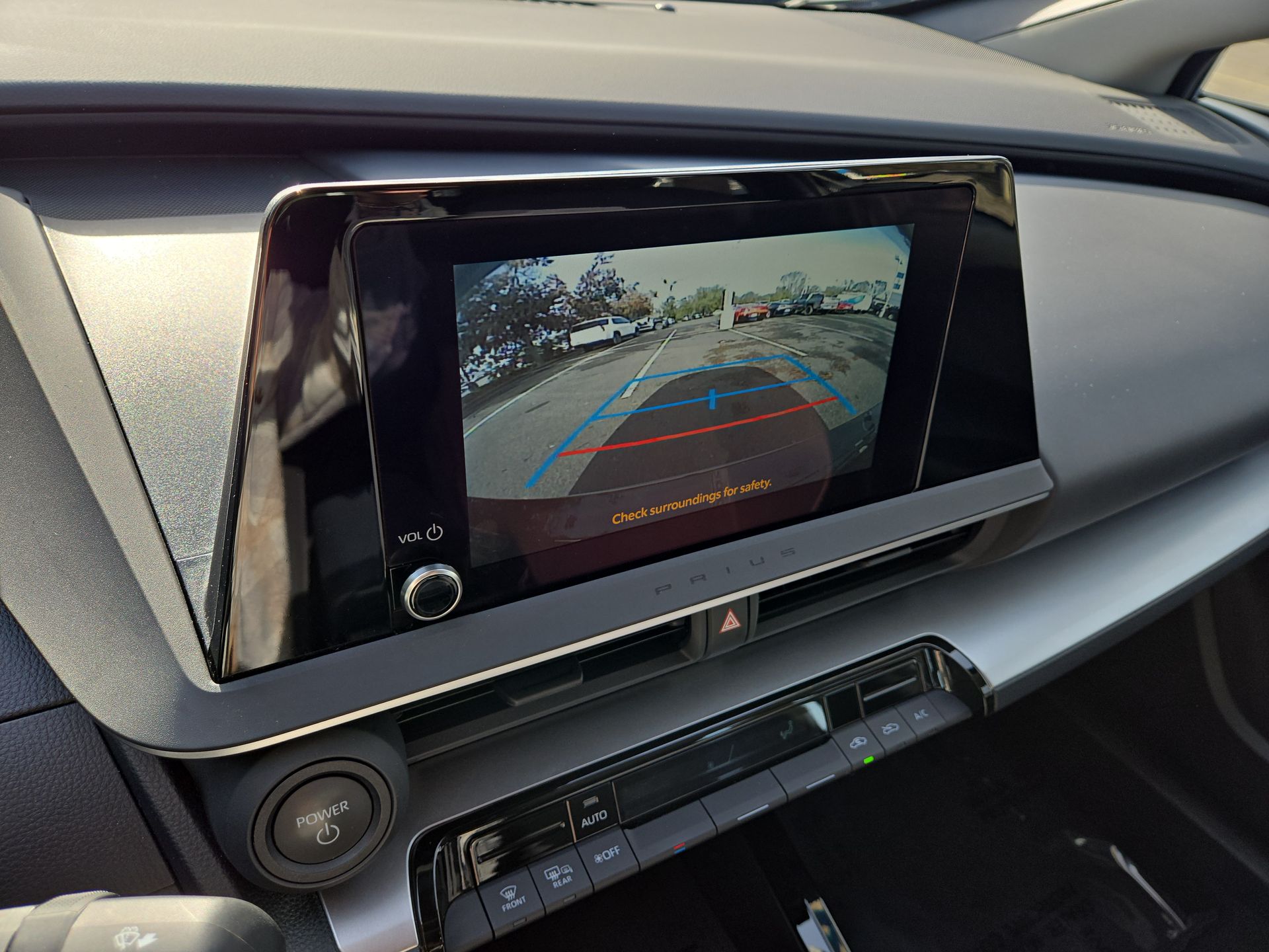 2025 Toyota Prius LE