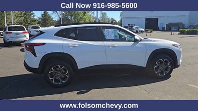 2024 Chevrolet Trax LT